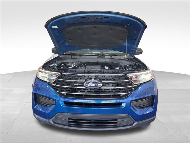 Used 2022 Ford Explorer XLT AWD/4WD image 11