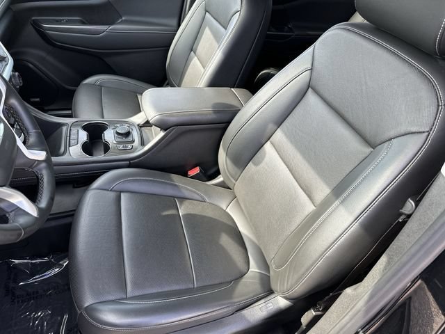 Used 2023 GMC Acadia SLT AWD/4WD image 15