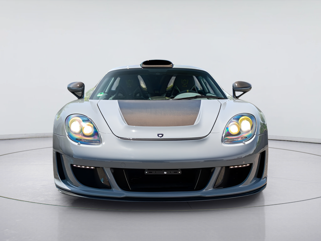 Used 2004 Porsche Carrera GT RWD image 2