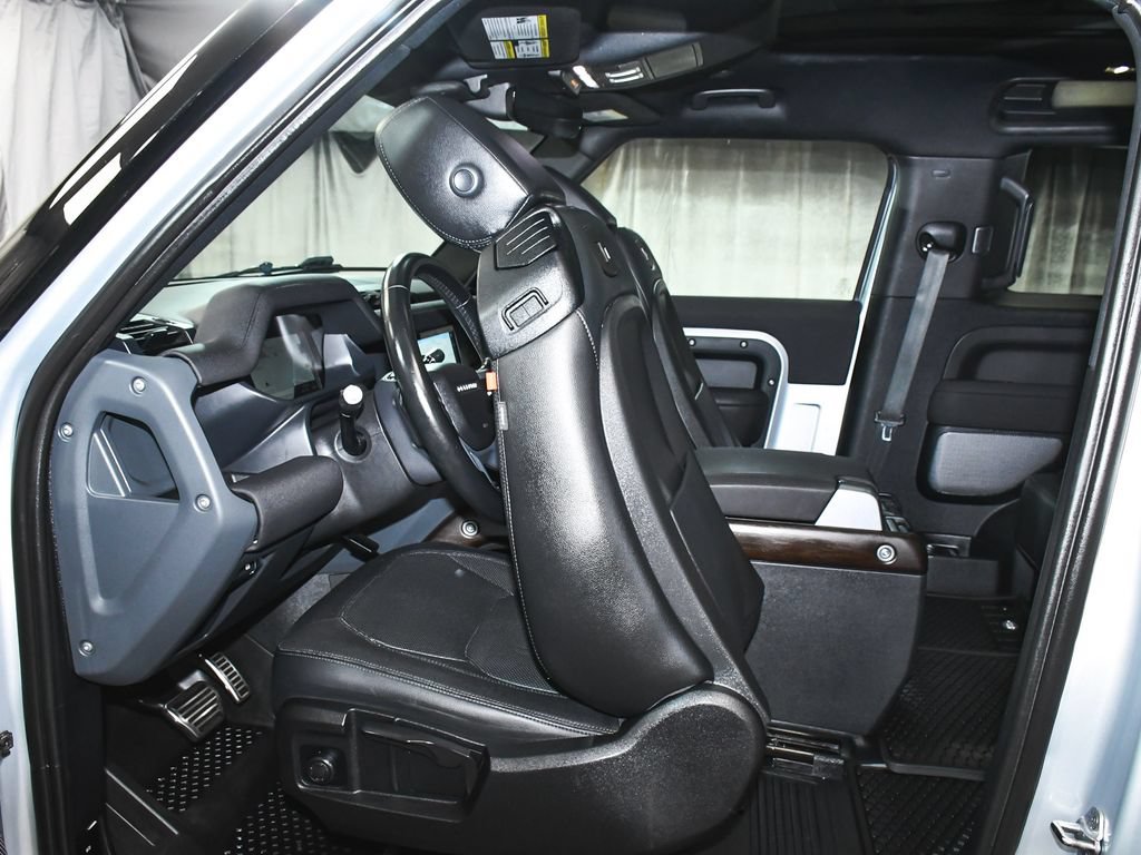 Used 2021 Land Rover Defender 90 X-Dynamic S AWD/4WD image 43