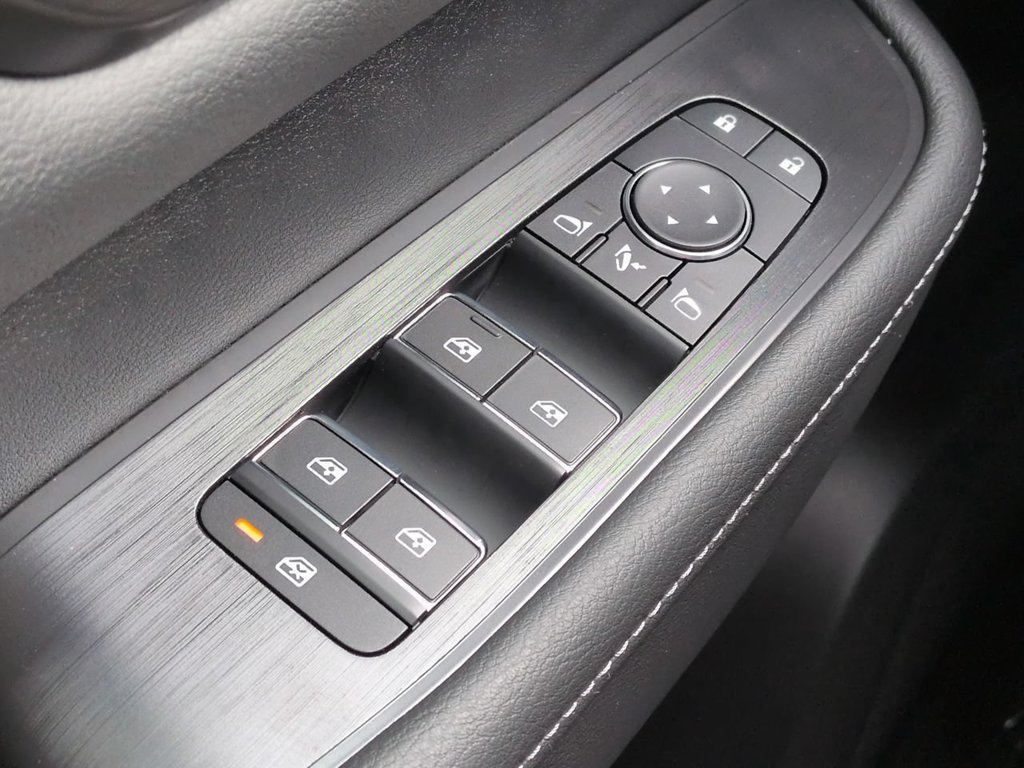 New 2026 Nissan Armada SL w/ Captain's Chari Seat Package RWD image 23