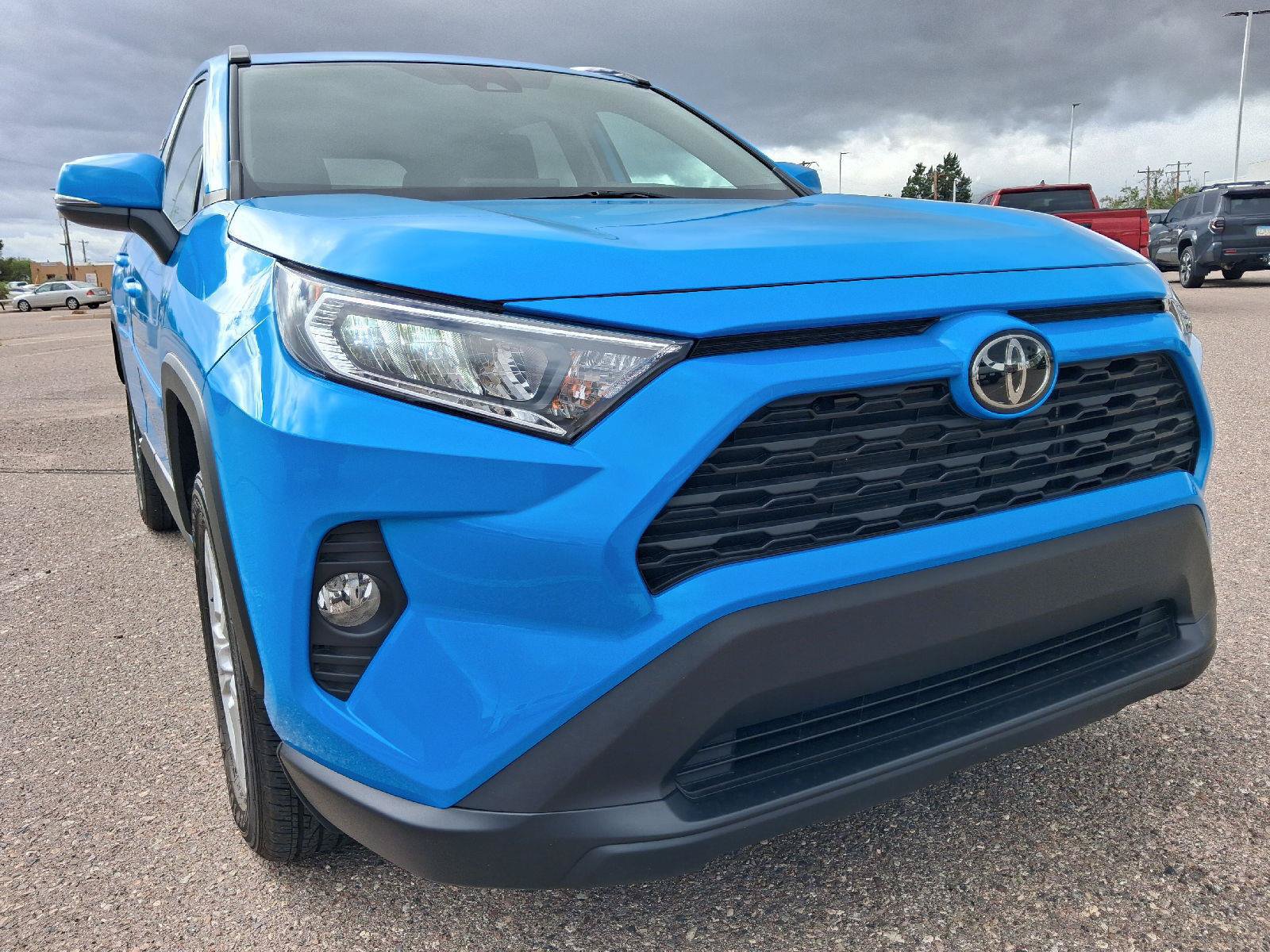 Used 2020 Toyota RAV4 XLE w/ Convenience Package FWD image 13
