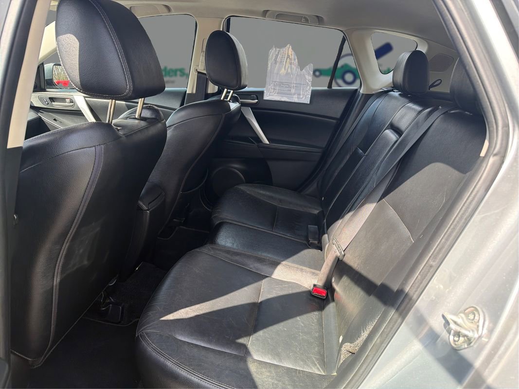 Used 2012 MAZDA MAZDA3 i Grand Touring image 10