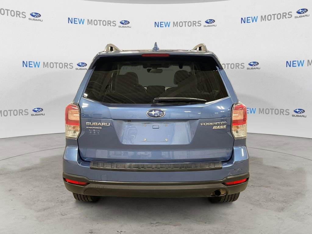 Used 2017 Subaru Forester 2.5i Premium image 4
