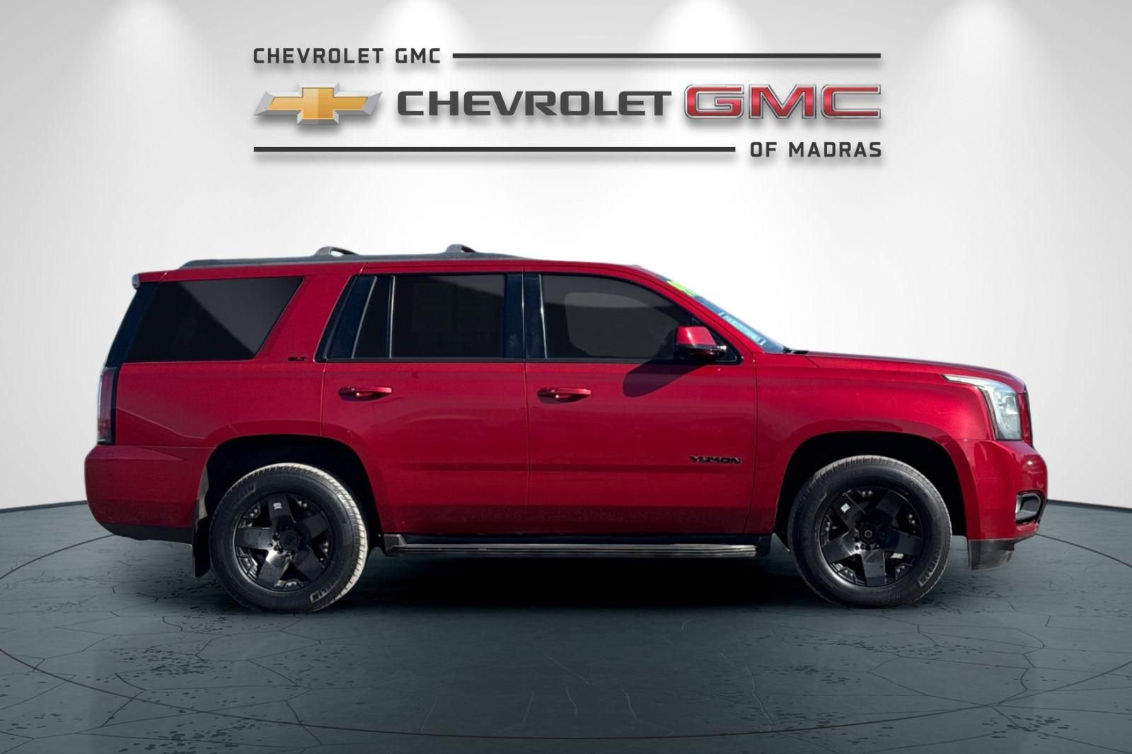 Used 2015 GMC Yukon SLT w/ Open Road Package AWD/4WD image 2
