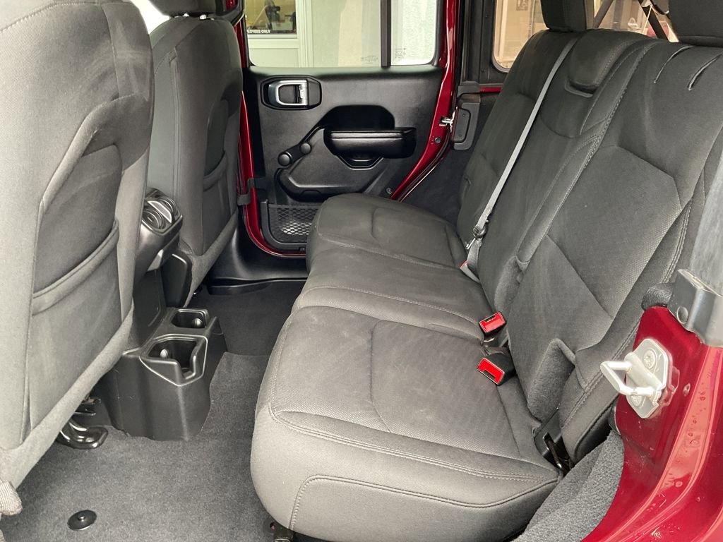 Used 2021 Jeep Wrangler Unlimited Sport image 31