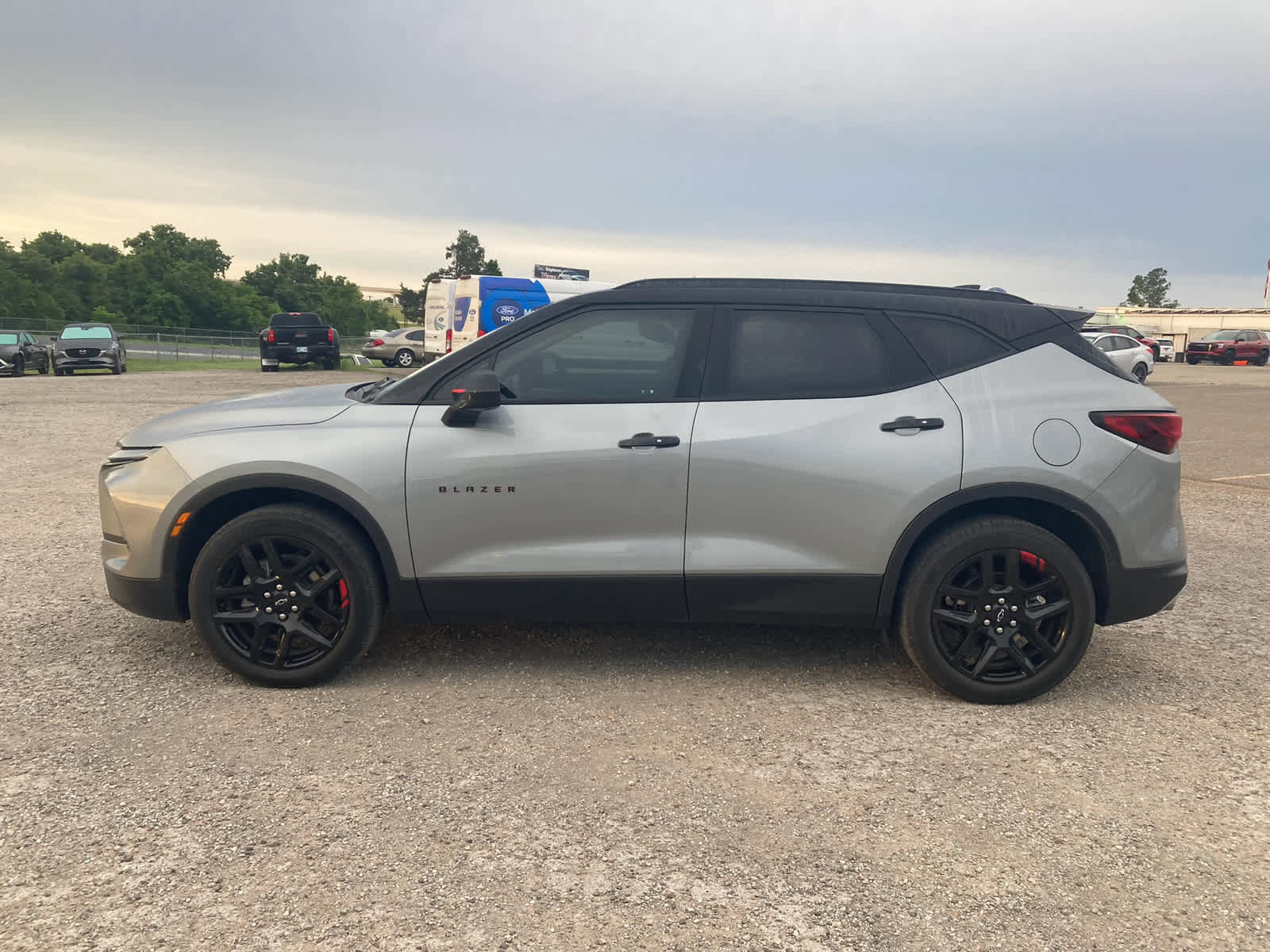 Used 2023 Chevrolet Blazer LT w/ Convenience Package FWD image 2