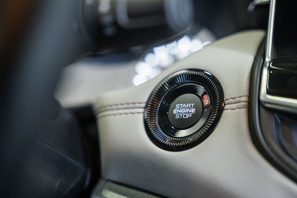 Certified 2022 Jeep Compass Limited w/ Sun and Sound Group image 30