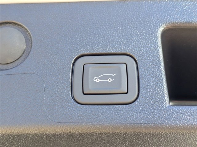 New 2026 Chevrolet Equinox ACTIV w/ Safety and Technology Package image 33