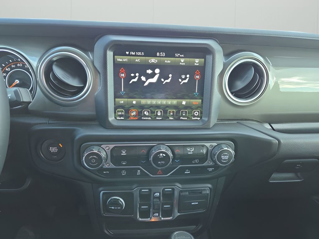 Used 2023 Jeep Gladiator Overland image 16