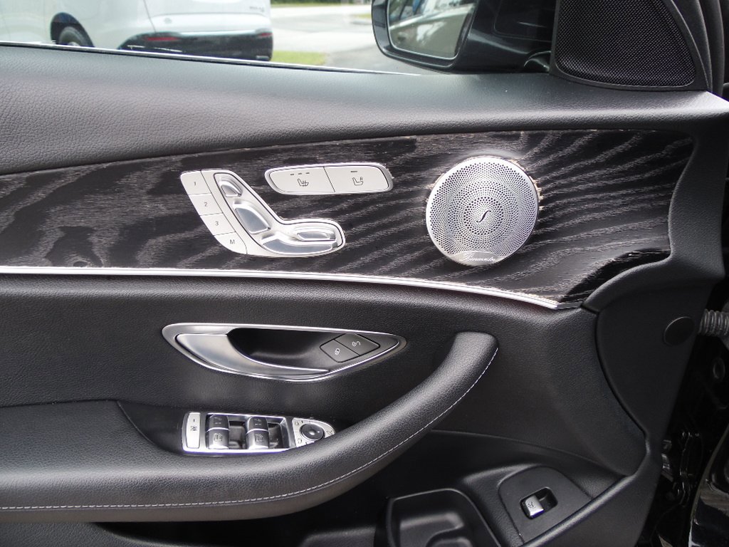 Used 2019 Mercedes-Benz E 300 image 8