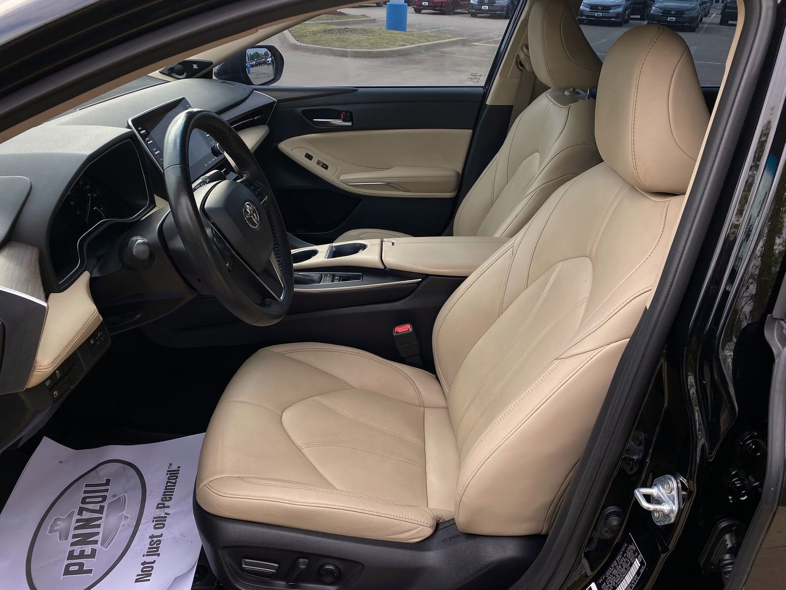 Used 2021 Toyota Avalon XLE w/ Moonroof Package image 10