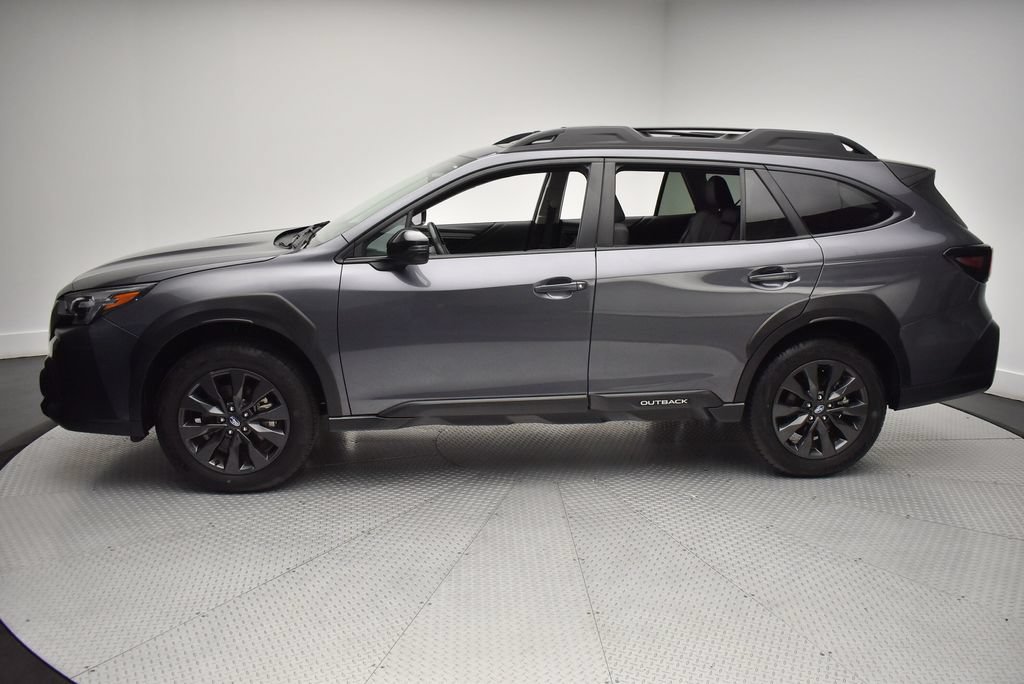 Used 2025 Subaru Outback Onyx Edition AWD/4WD image 8
