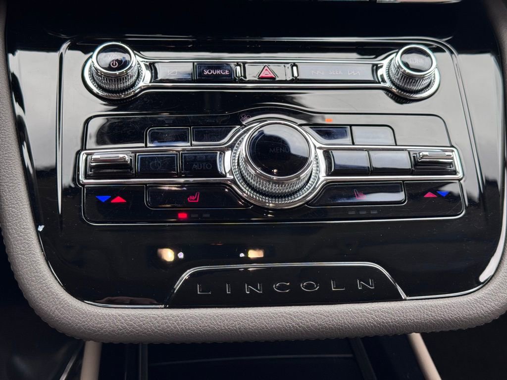 Used 2022 Lincoln Corsair FWD image 12