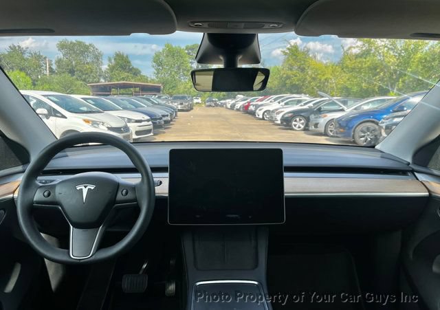 Used 2023 Tesla Model Y AWD image 25