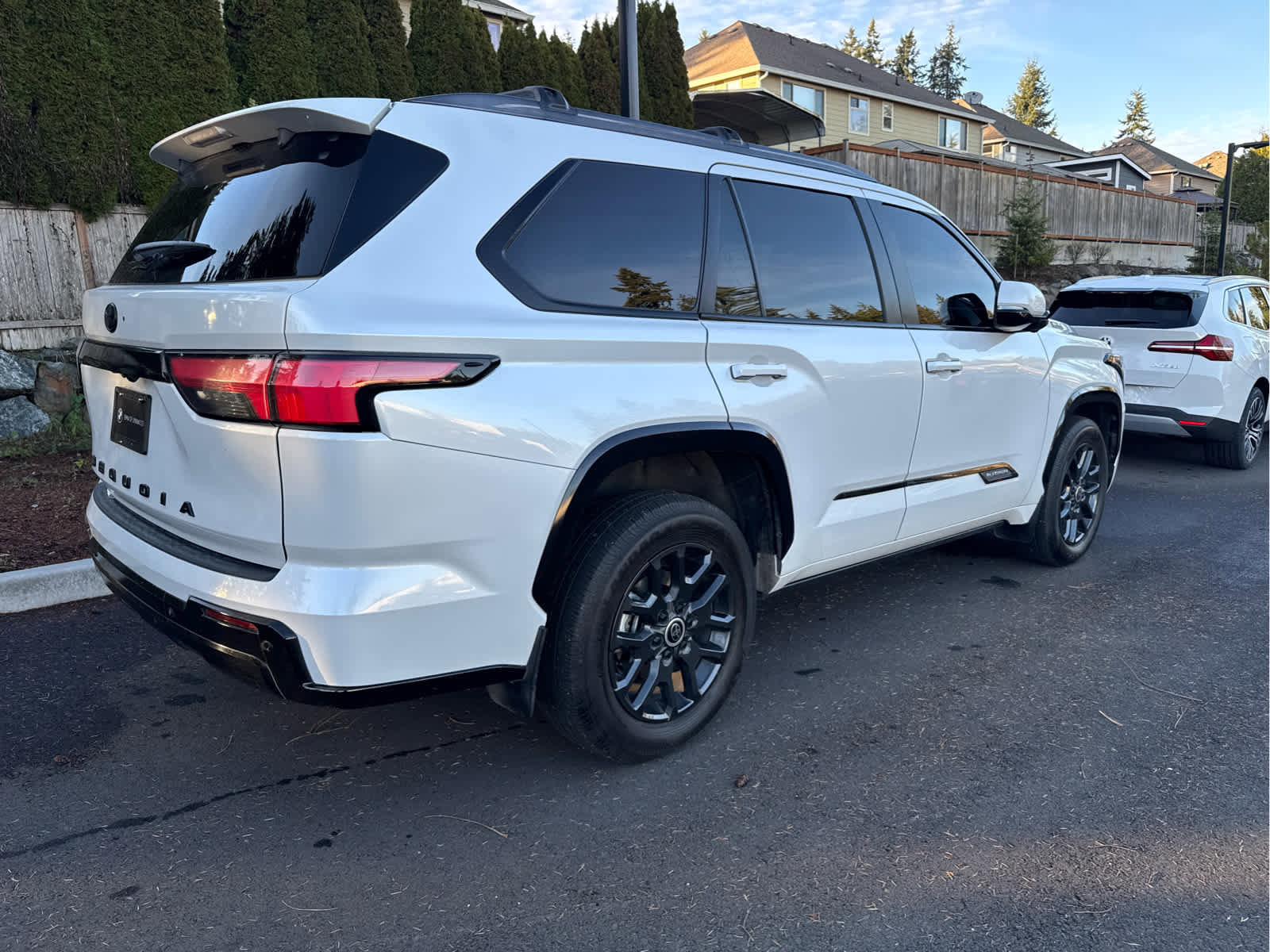 Used 2024 Toyota Sequoia Platinum image 6
