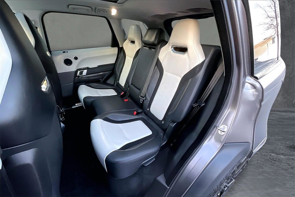 Used 2022 Land Rover Range Rover Sport SVR image 22