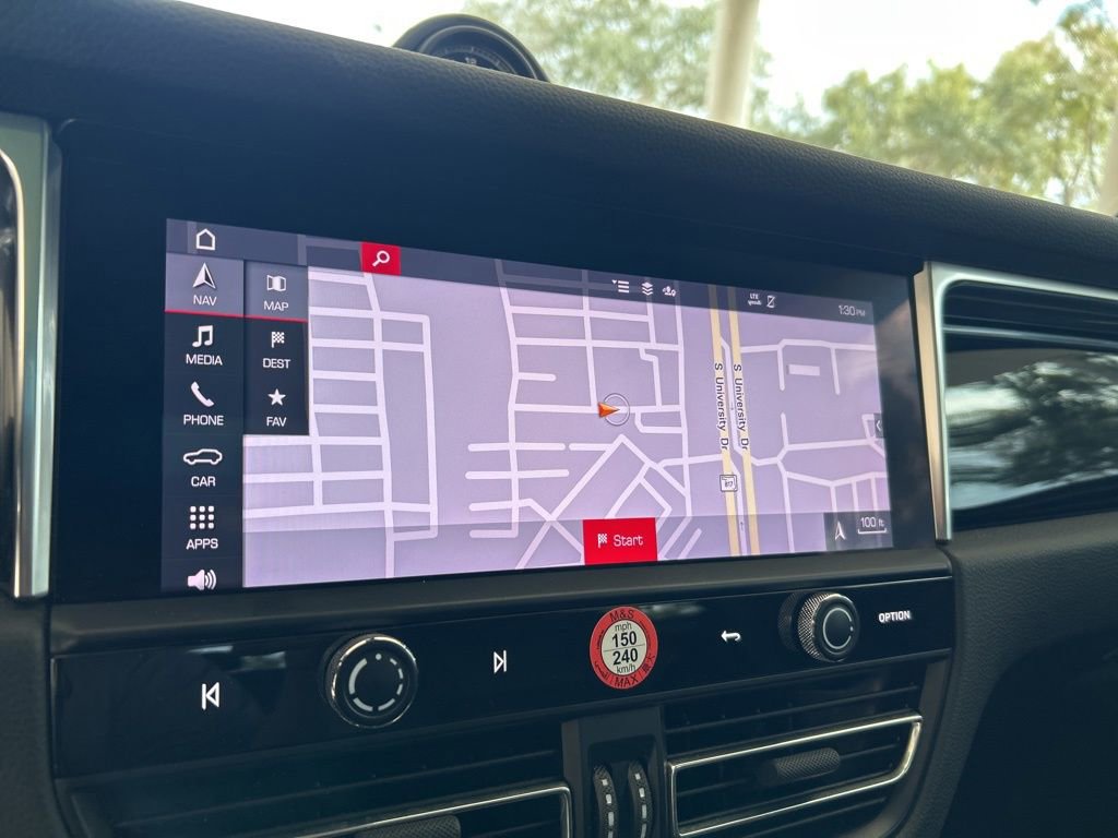 Used 2022 Porsche Macan image 10