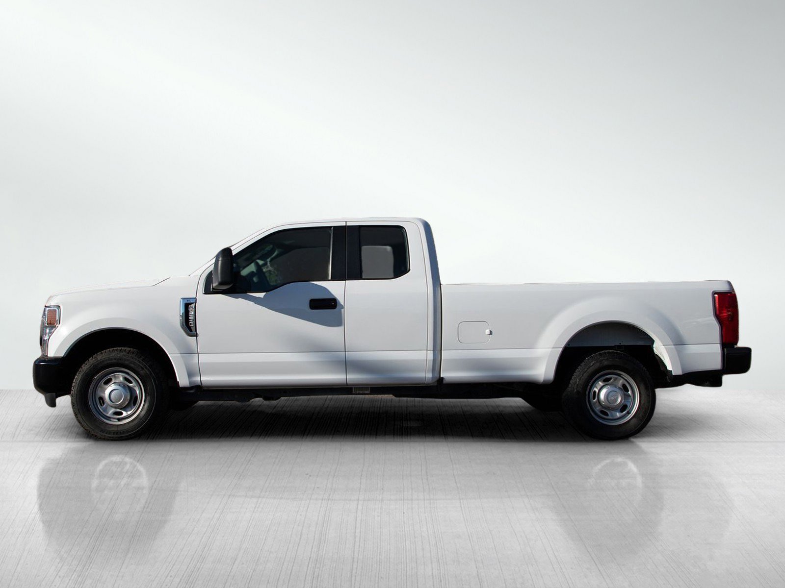 Used 2021 Ford F250 XL w/ Power Equipment Group RWD image 2