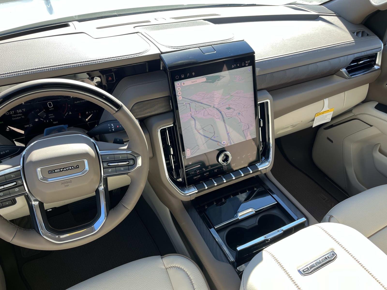 New 2026 GMC Yukon Denali w/ Denali Reserve Package image 14