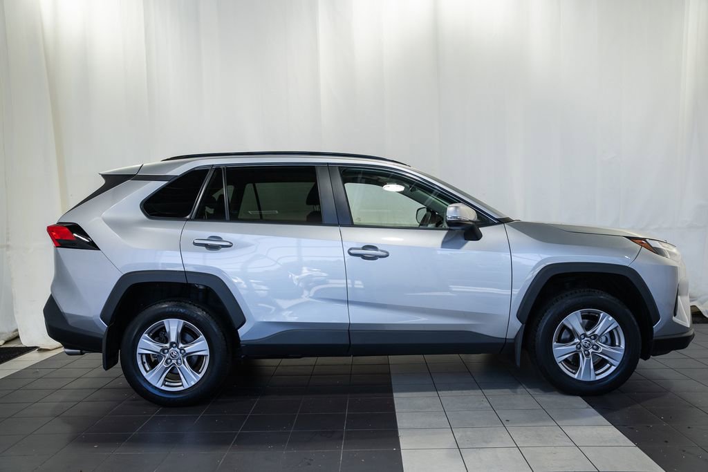 Used 2023 Toyota RAV4 XLE w/ Convenience Package AWD/4WD image 3