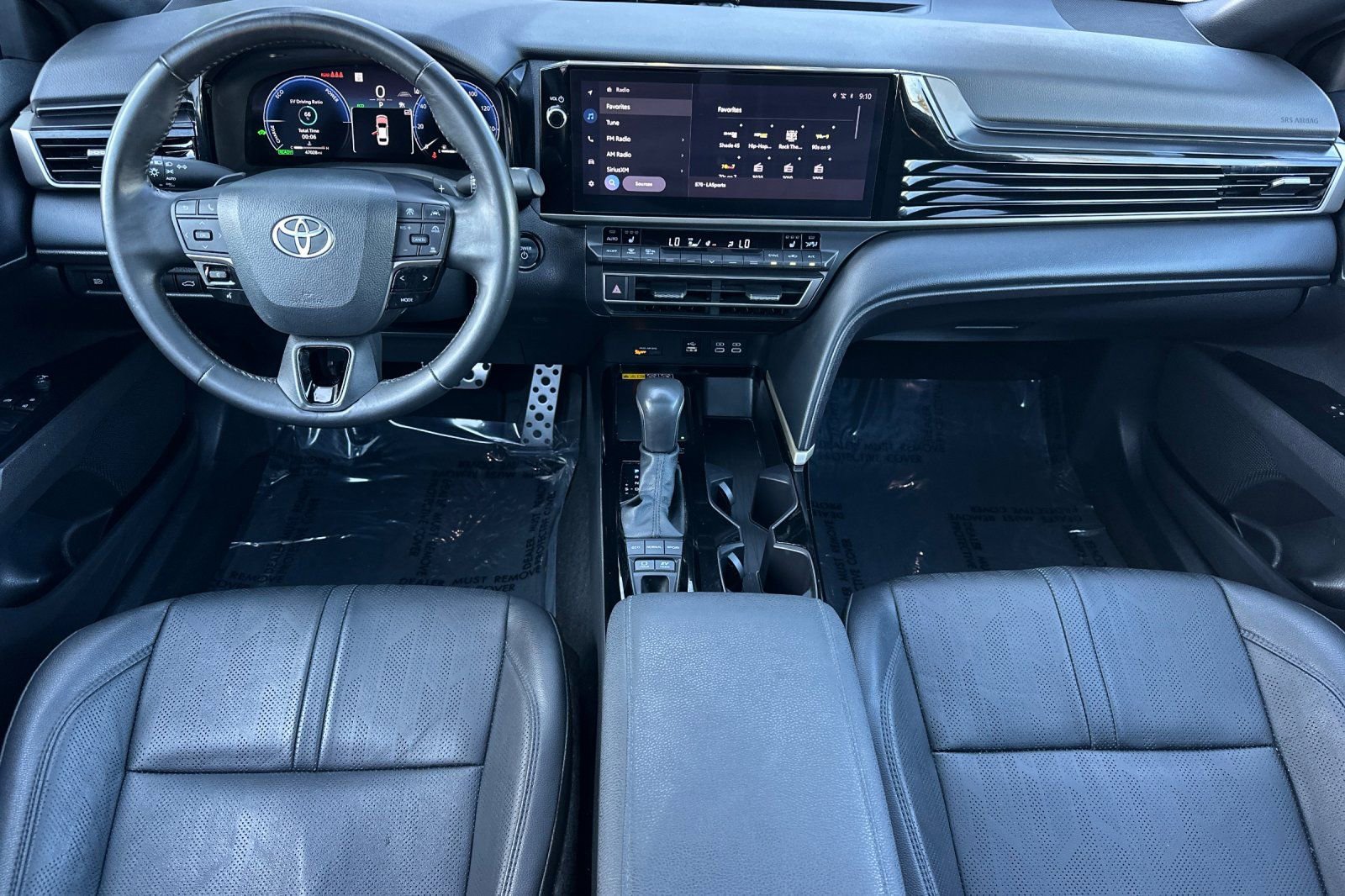 Used 2025 Toyota Camry XSE FWD image 16