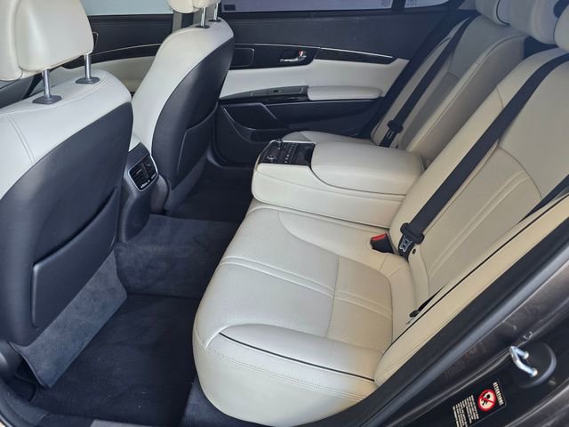 Used 2015 Kia K900 Luxury RWD image 16