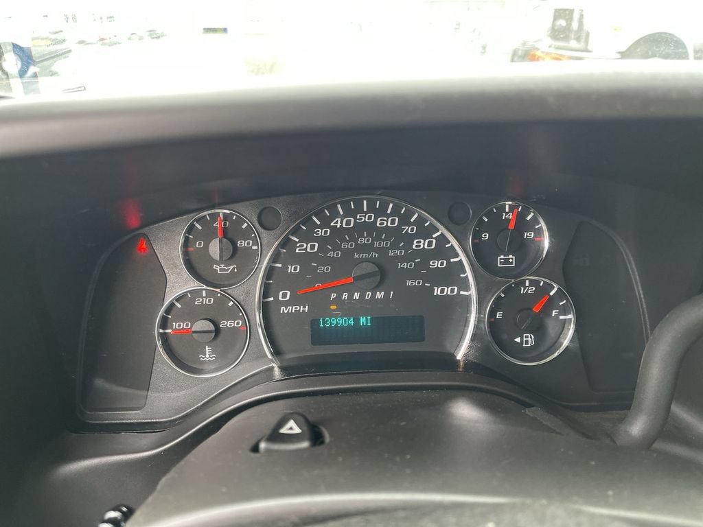 Used 2016 GMC Savana 2500 RWD image 6