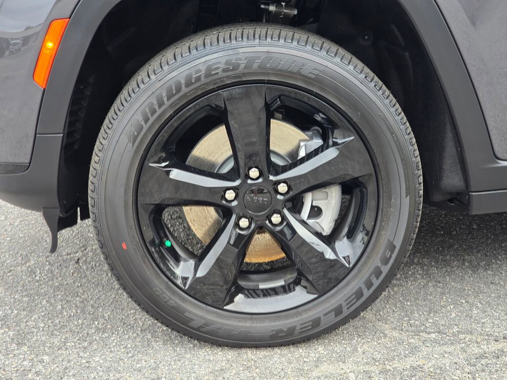 New 2025 Jeep Grand Cherokee L Altitude image 15