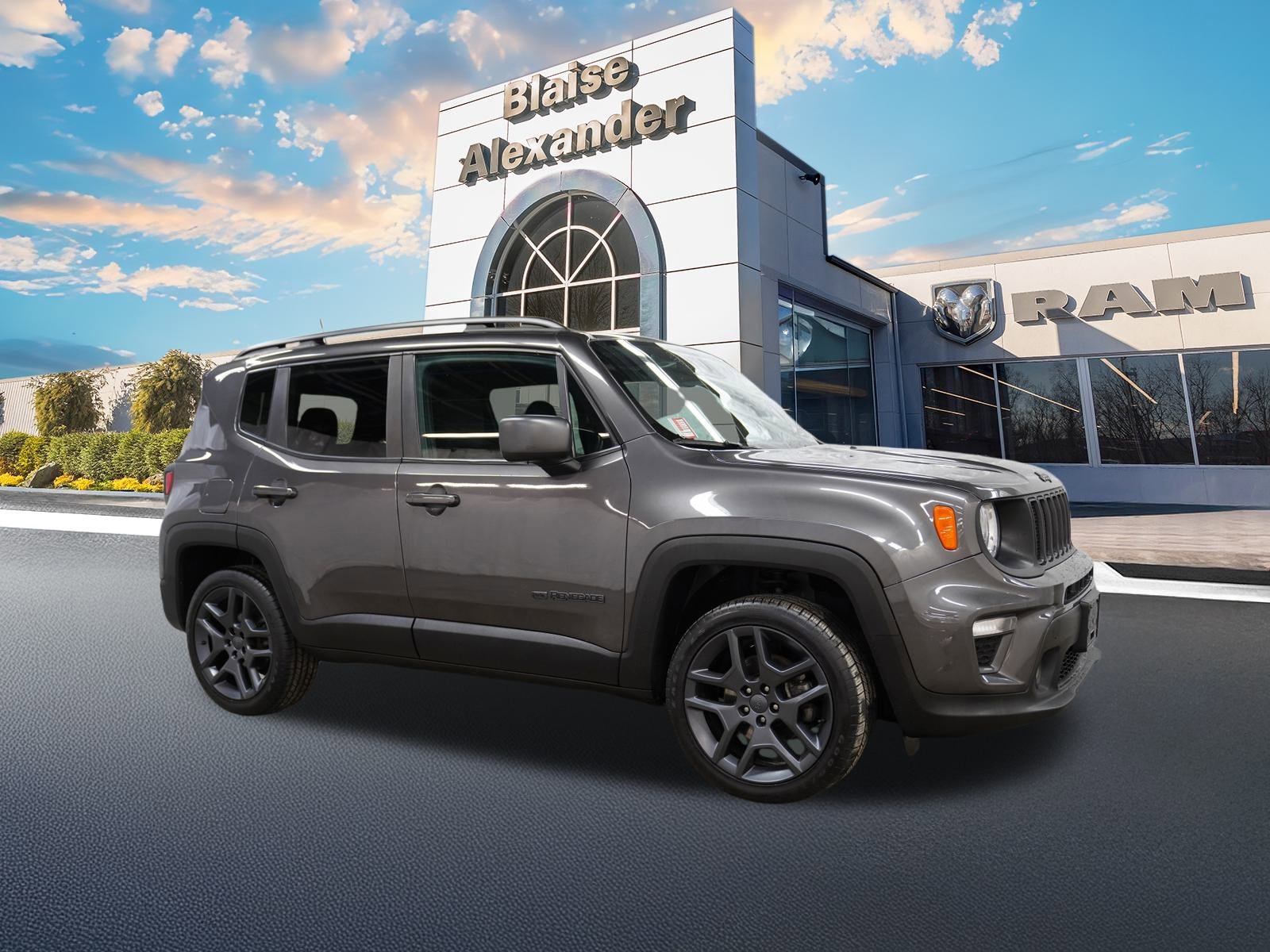Used 2021 Jeep Renegade Latitude image 1