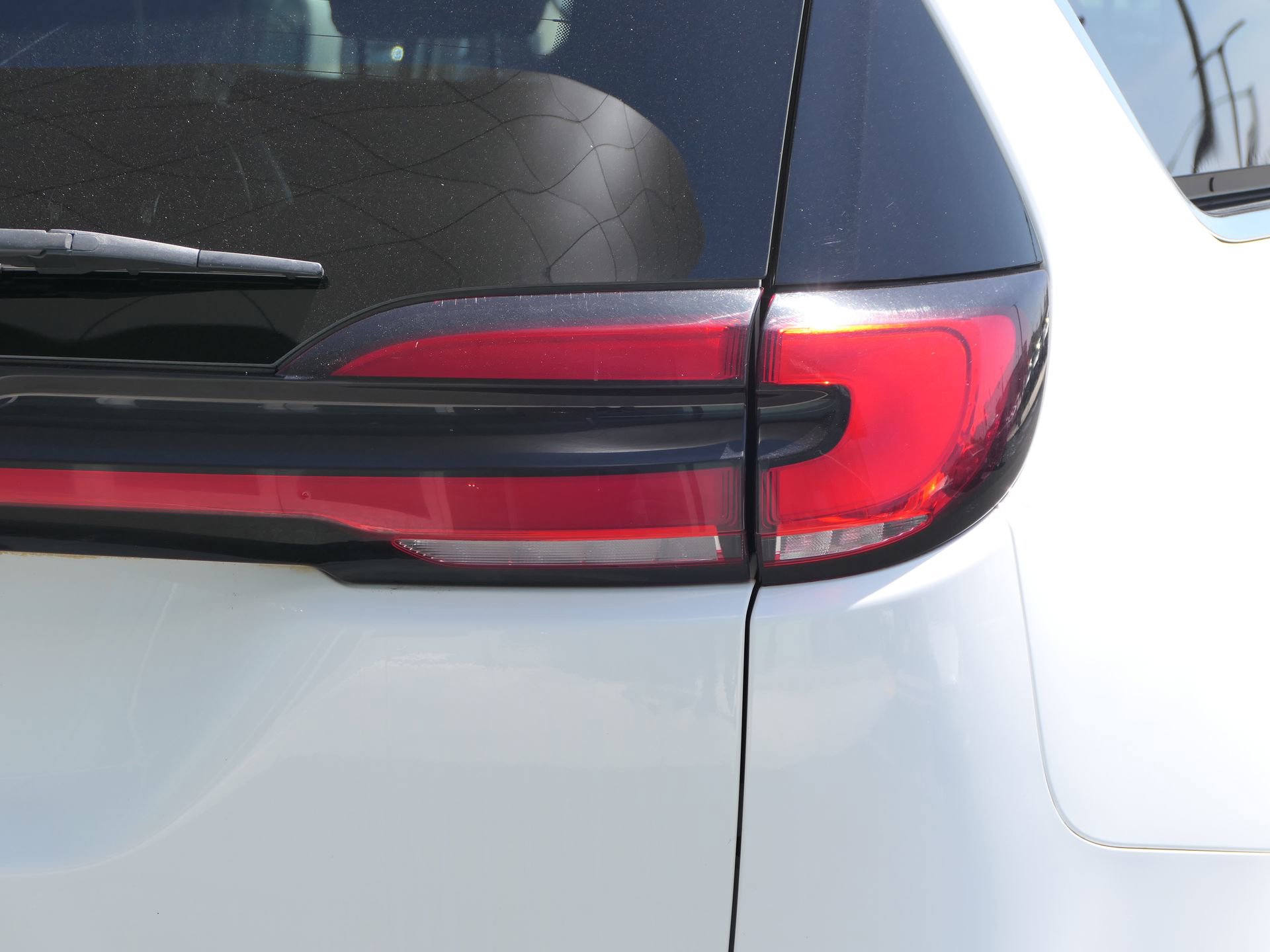 Used 2022 Chrysler Pacifica Touring-L image 4