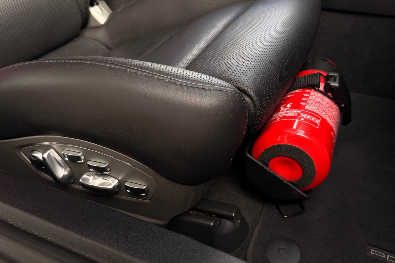 Used 2018 Porsche 911 GT3 RS image 18