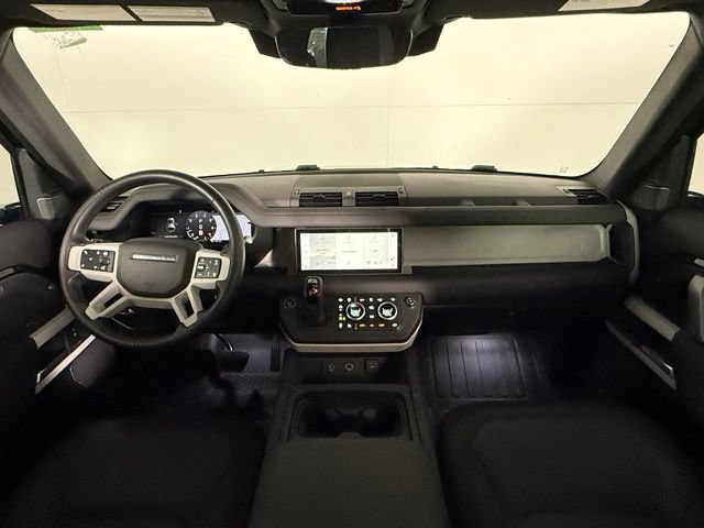 Used 2024 Land Rover Defender 110 X-Dynamic SE AWD/4WD image 15