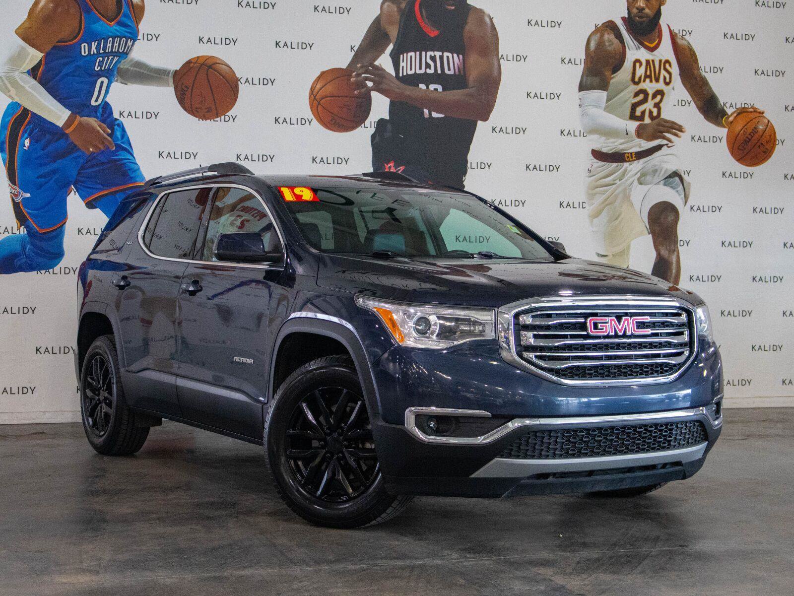 Used 2019 GMC Acadia SLT AWD/4WD image 2
