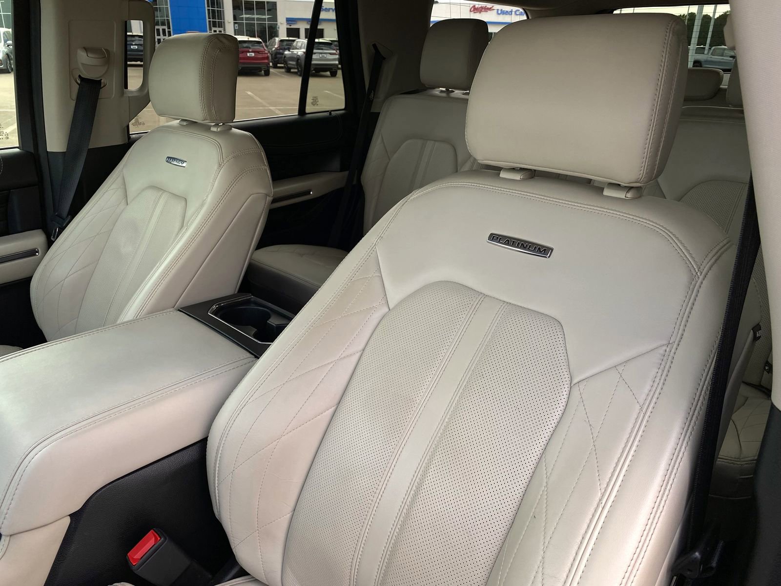 Used 2020 Ford Expedition Platinum image 13