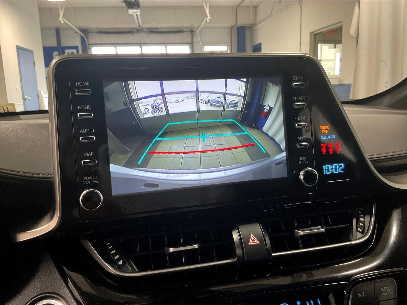 Used 2019 Toyota C-HR XLE image 19