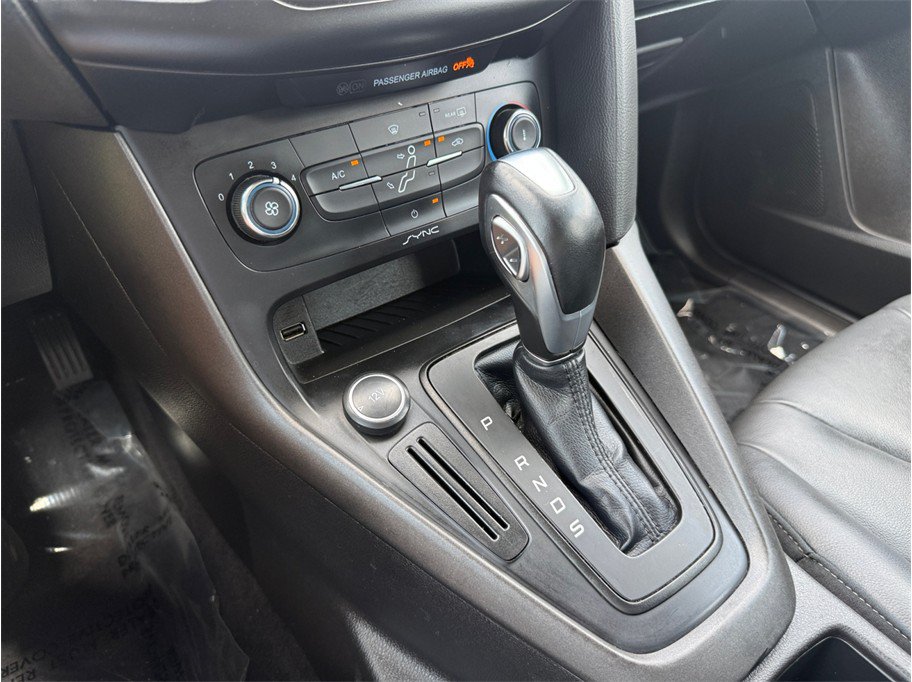 Used 2016 Ford Focus SE w/ Equipment Group 201A FWD image 31