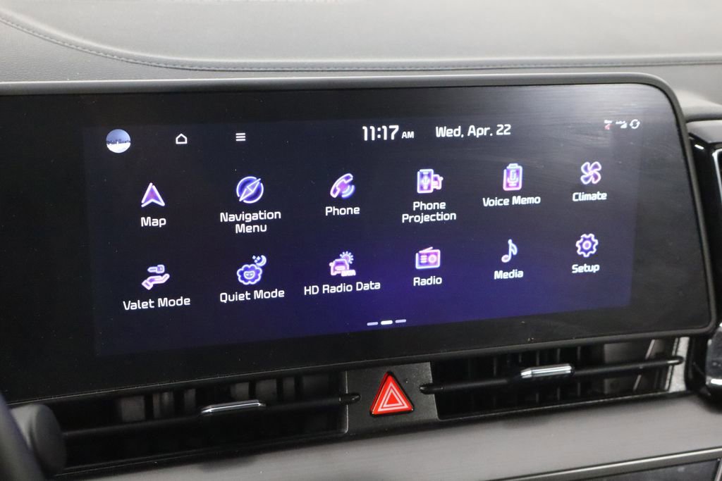 Used 2025 Kia Sportage EX image 32