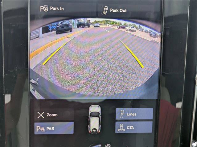 Used 2019 Volvo XC40 T5 Momentum AWD/4WD image 15
