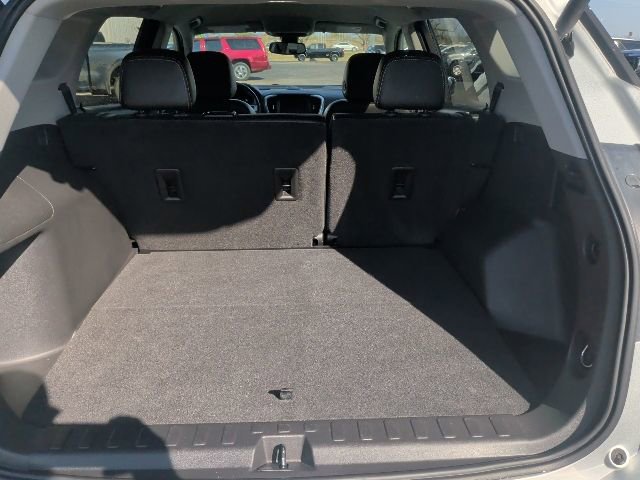 Used 2021 GMC Terrain SLT w/ Infotainment Package II image 11