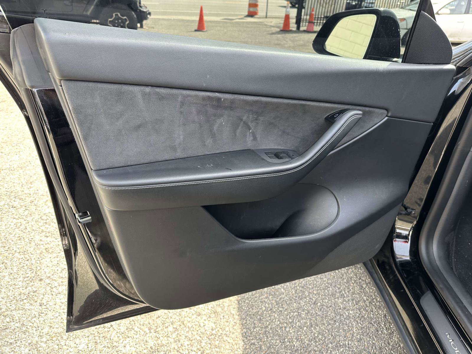 Used 2021 Tesla Model Y Long Range AWD/4WD image 12