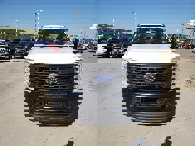 New 2026 Ford F250 XL image 3