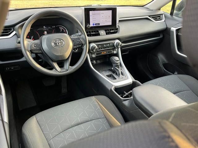Used 2024 Toyota RAV4 XLE image 25