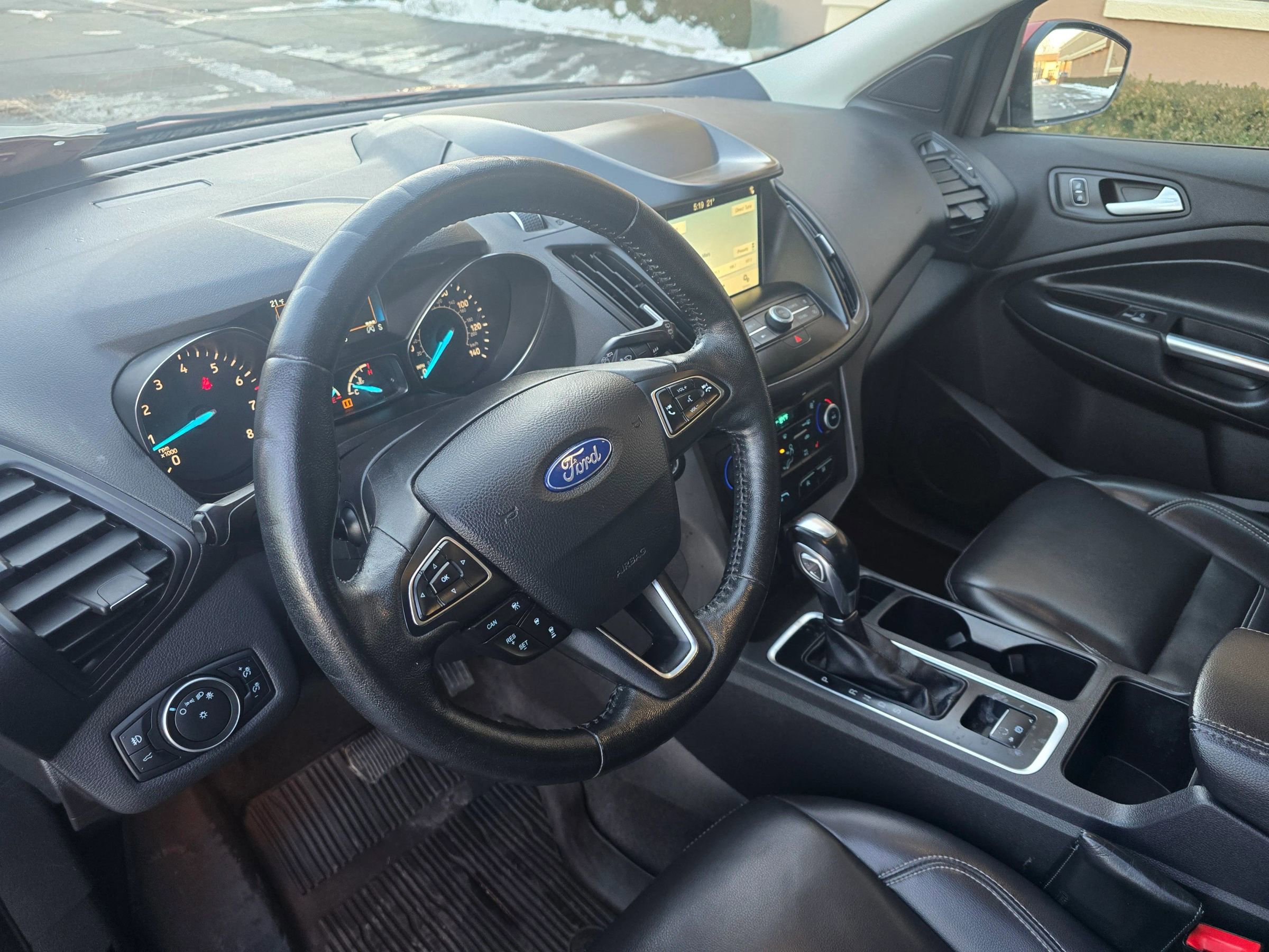 Used 2019 Ford Escape SEL image 29