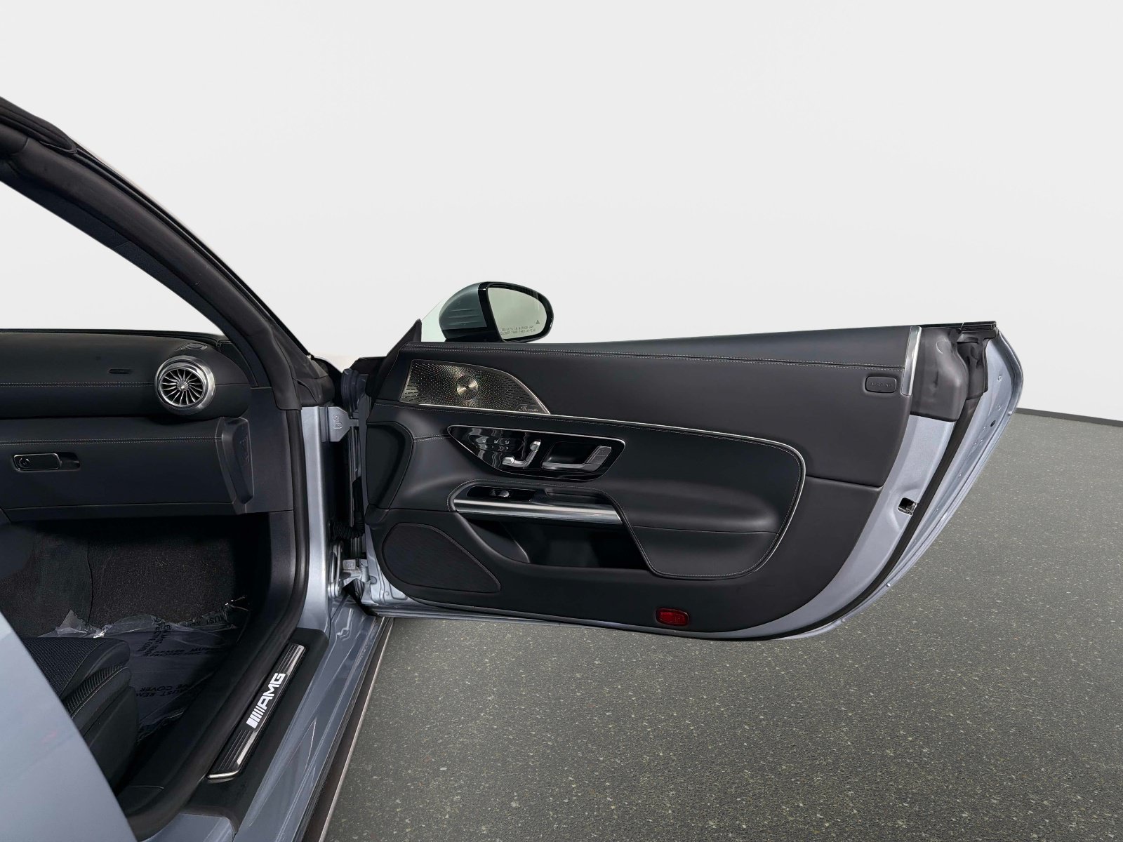 Used 2022 Mercedes-Benz SL 55 AMG 4MATIC image 23