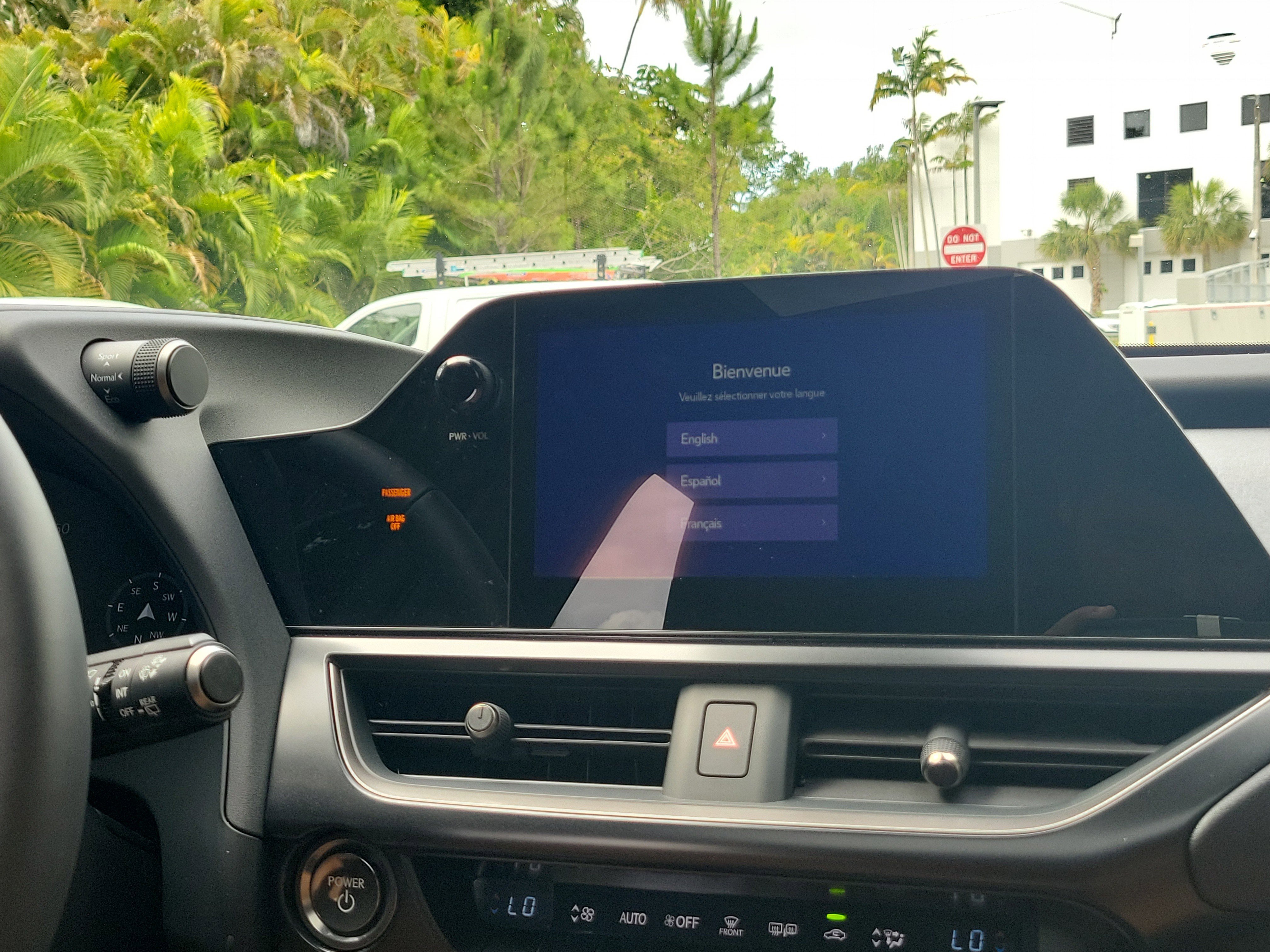 Used 2025 Lexus UX 300h FWD w/ Accessory Package (Z2) image 17