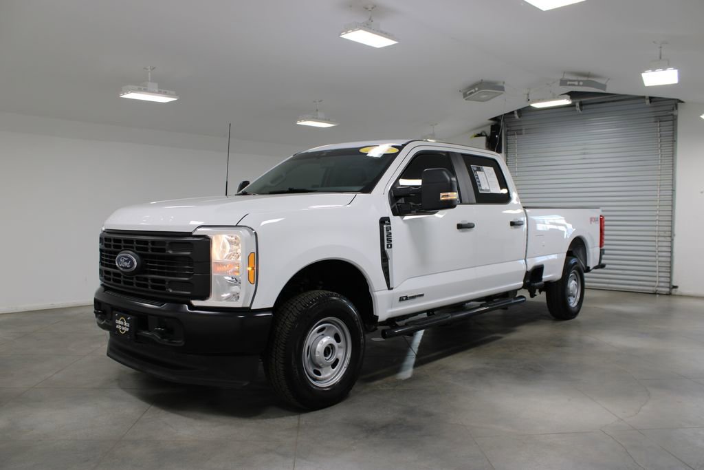 Used 2025 Ford F250 XL w/ FX4 Off-Road Package AWD/4WD image 4