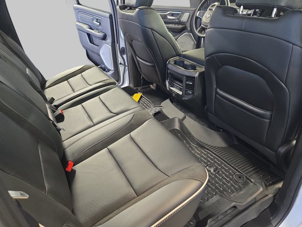 New 2026 RAM 1500 Laramie AWD/4WD image 12