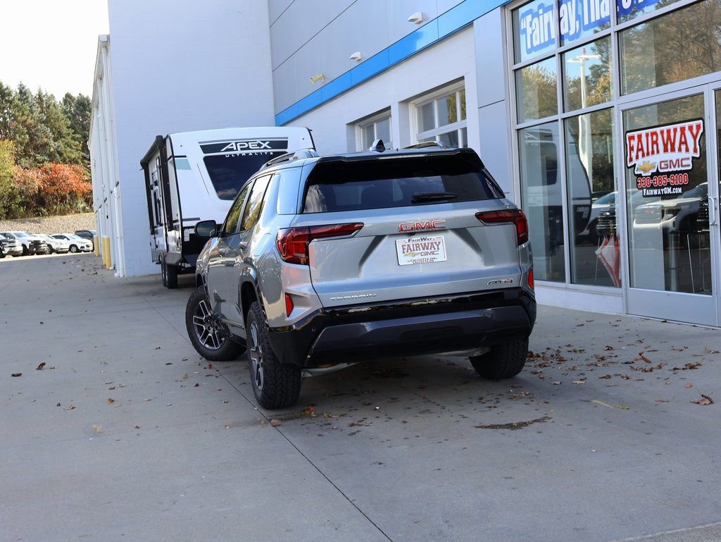 New 2026 GMC Terrain AT4 w/ LPO, Black Badging Package image 36