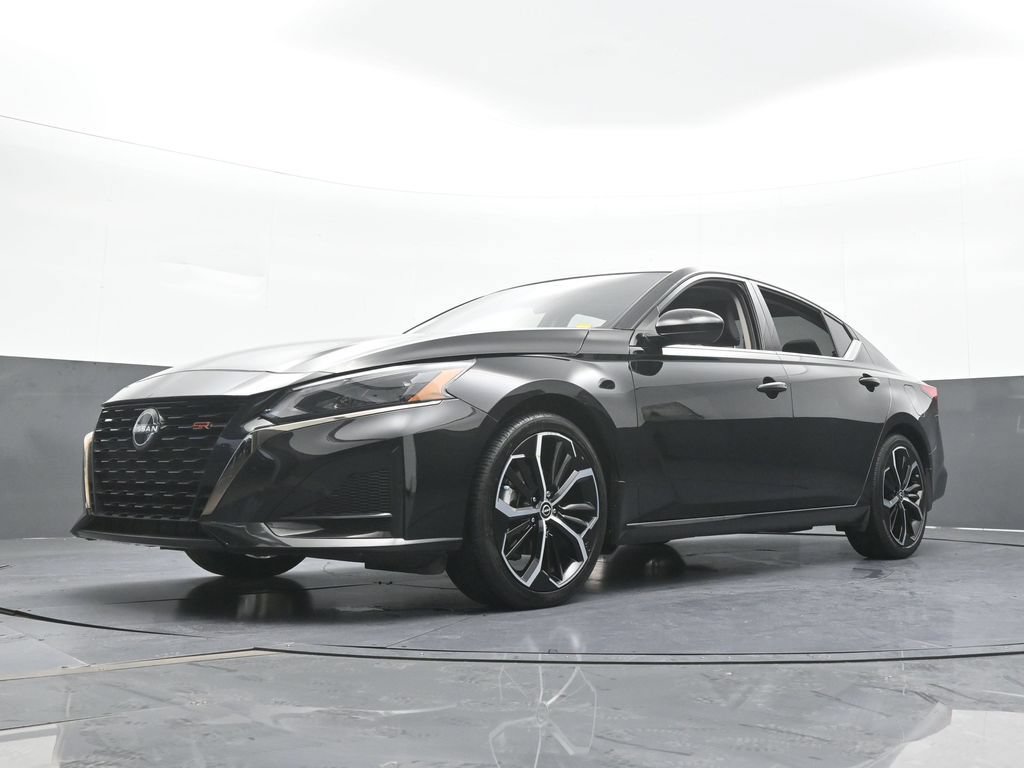 Used 2024 Nissan Altima 2.5 SR FWD image 51